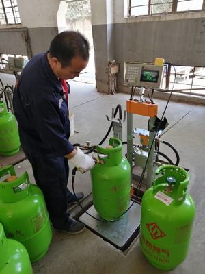 Máy chiết rót xi lanh khí LPG S-TCS-YG-120 Nước giải khát